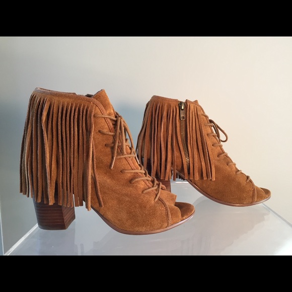 Newporte Fringe Lace-Up Booties (brown/tan) - Picture 4 of 14